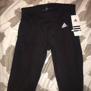 BRAND NEW adidas cropped leggings!