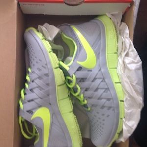 Nike free trainer 5.0