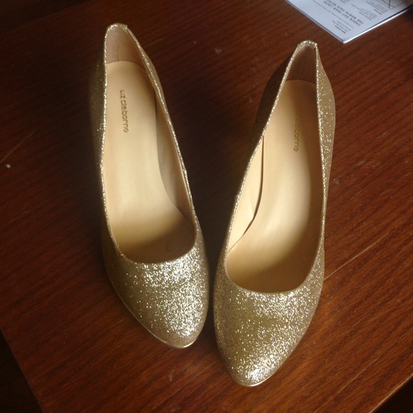 NEW Liz Claiborne heels