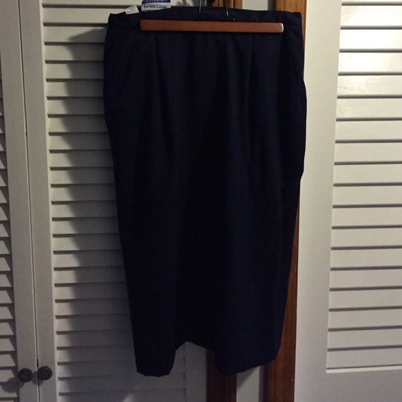 Wool skirt