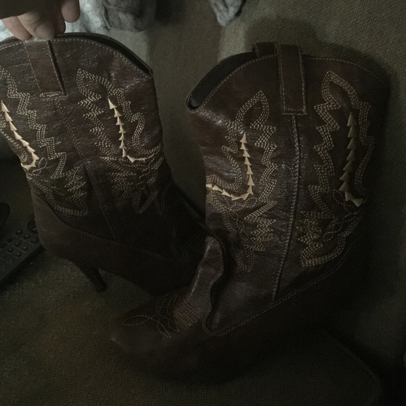Cowgirl high heal boots - Picture 2 of 2