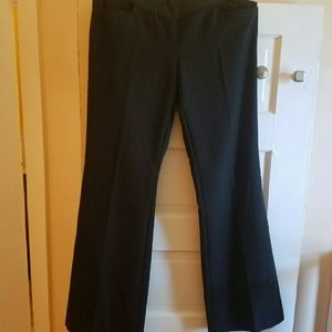Maternity pants size small