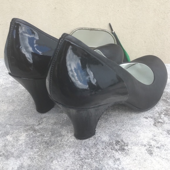 The Basic Black Shoe - image 2