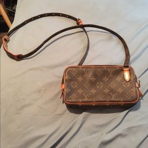 EUC POCHETTE MARLY BANDOULIERE