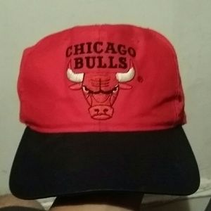 Vintage 90s Chicago Bulls Snap Back
