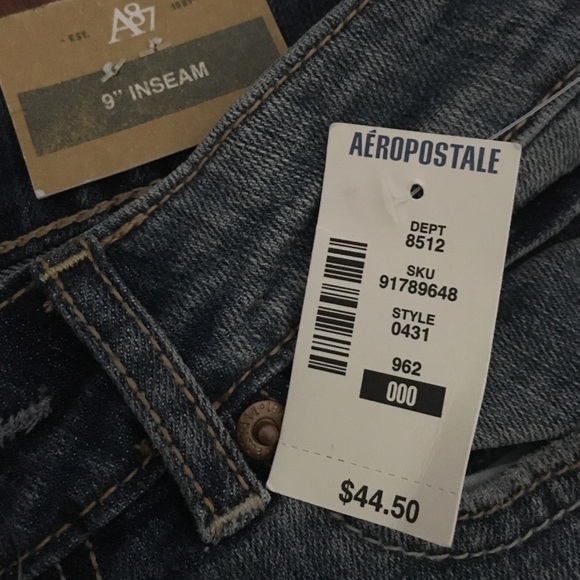 Shorts - Picture 2 of 3