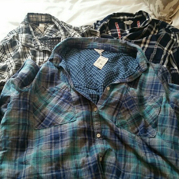 3 button up plaid shirts Aeropostale, NEW