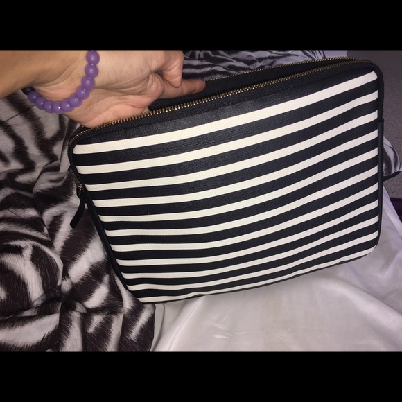 Kate spade sleeve - Picture 2 of 2