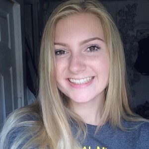 Meet your Posher, Lexi