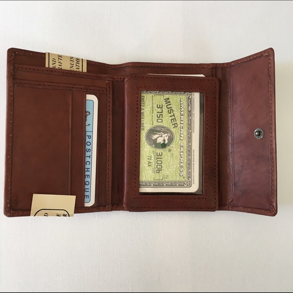 Women's Leather Tri-Fold Wallet Brown - Picture 2 of 4