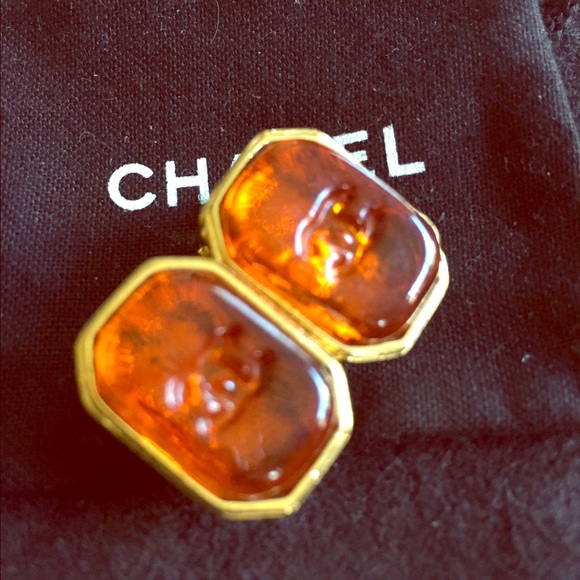 🎀Authentic stone Chanel Earrings !