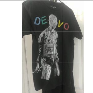 Men's DEVO Band T-shirt (Size Large)