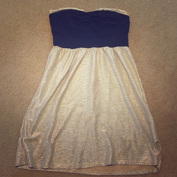 Strapless dress