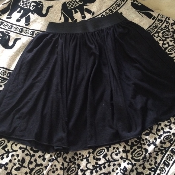 Black fleurush skirt