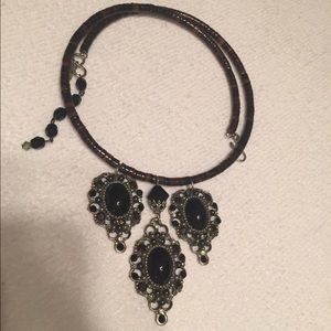 REDUCED!  Beautiful Statement Choker