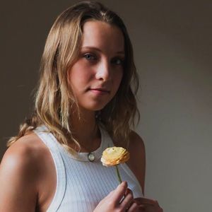 Meet your Posher, Eva