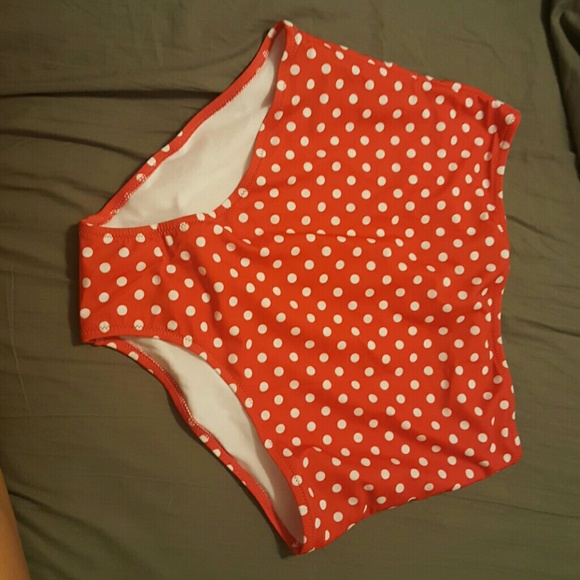 Swimsuit - Picture 4 of 4