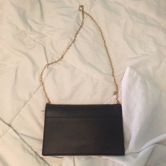 Black & gold purse - Picture 2 of 3
