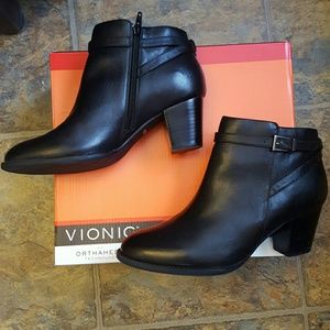 Vionic Boots