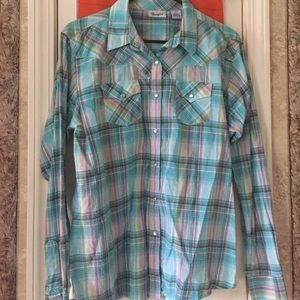 Wrangler Plaid Button Up