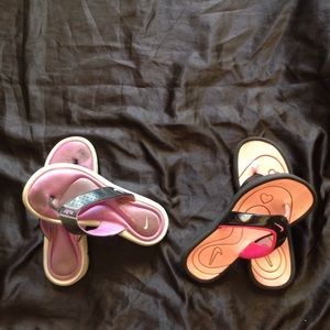 Bundle of Nike Flip flops- 2 pairs