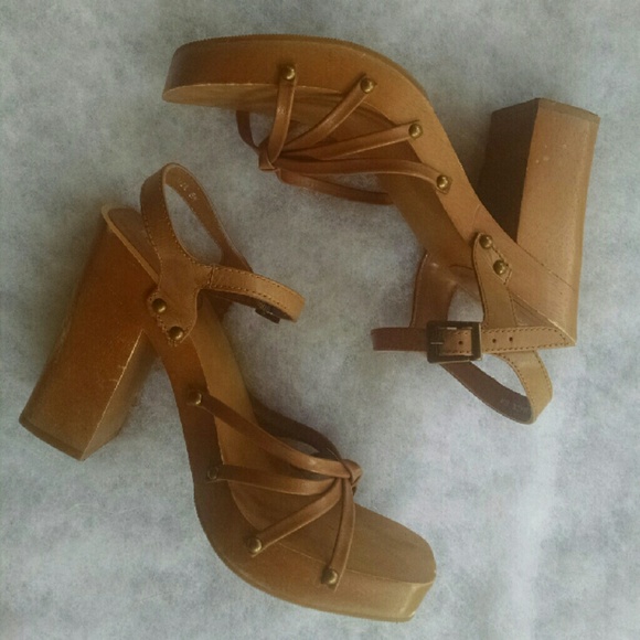 Vintage LEI Wood Platform Sandals