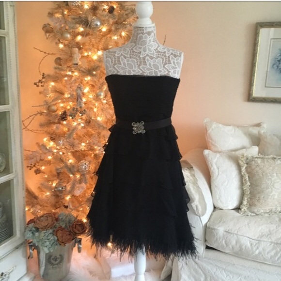 $440 Retail 🎉Host Pick 🎉8/28 New! BCBG cocktail dress - Picture 2 of 9