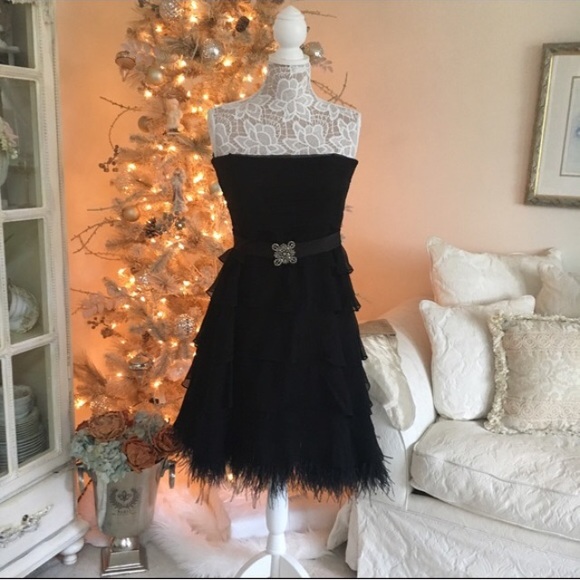 $440 Retail 🎉Host Pick 🎉8/28 New! BCBG cocktail dress - Picture 8 of 9