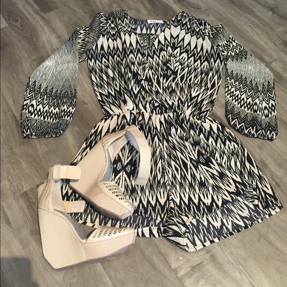 Black & off white long sleeved romper