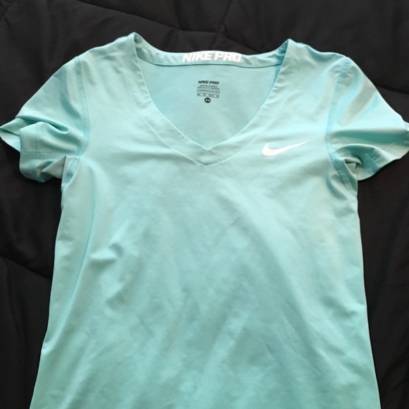 Nike Pro V-Neck
