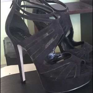 🚫SOLD🚫Black high heel Aldo shoes