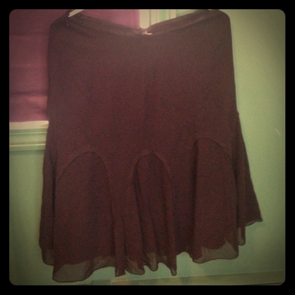 Black skirt - Picture 1 of 2