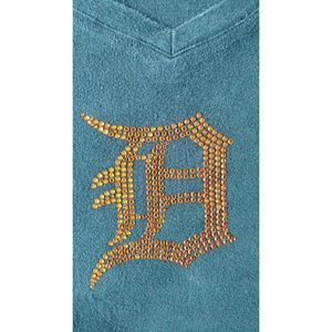 Detroit D v-neck t-shirt