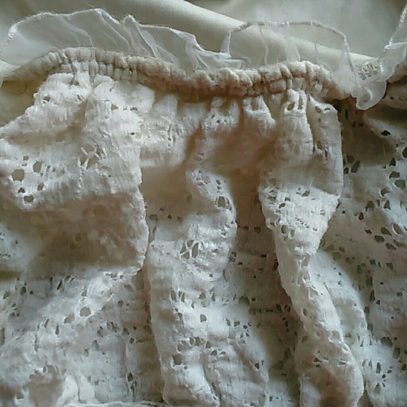 MAURICES EYELET, LACE TOP SIZE XS - Picture 2 of 4