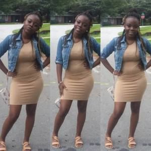 Meet your Posher, Andrea