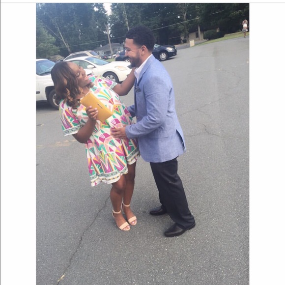 Eniola - Picture 2 of 4