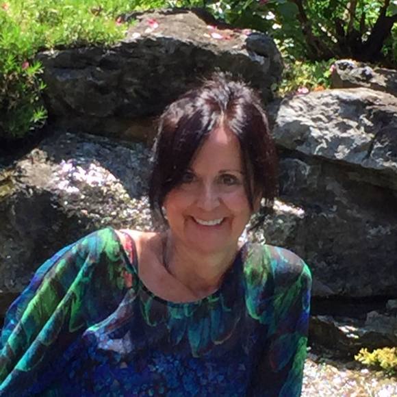 Meet your Posher, Karen - Picture 1 of 1