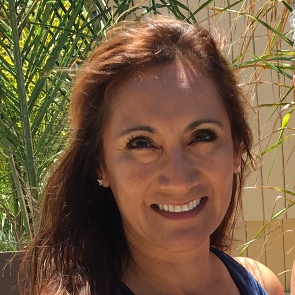 Meet your Posher, Sandy