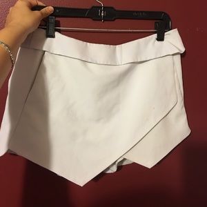 F21 skort