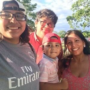 Meet your Posher, Araceli