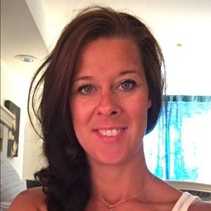 Meet your Posher, Derra