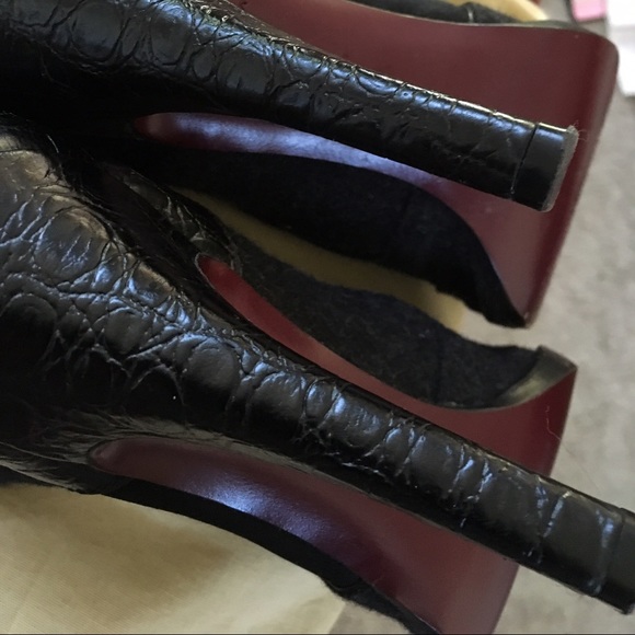 Louis Vuitton boots with mink - Picture 3 of 13