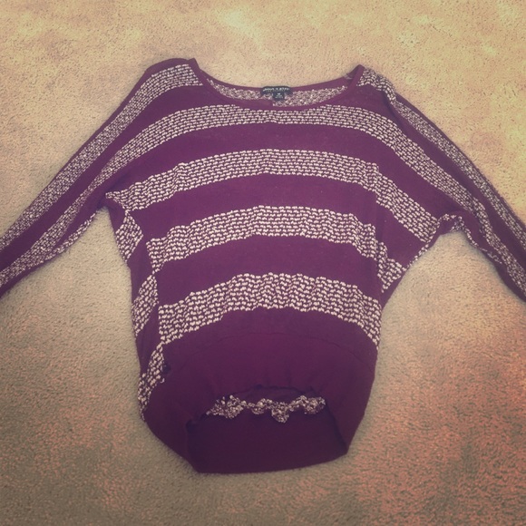 Cute Maroon top!