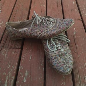 Forever 21 Floral Oxfords