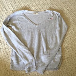 Gray Hollister v beck sweater