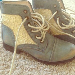 Steve Madden low top combat booties