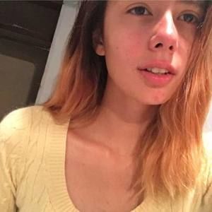 Meet your Posher, Alicia