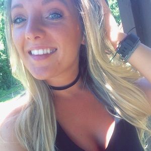 Meet your Posher, Jade