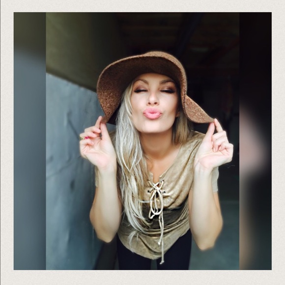 Sexy in Suede - Picture 2 of 3