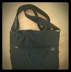 Vintage Classic-style Tumi Shoulder Bag
